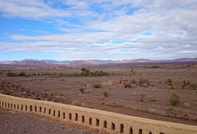 تختخواب و صبحانه Auberge Bassou