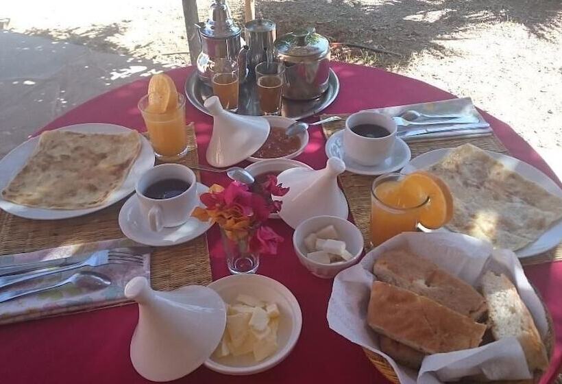 تختخواب و صبحانه Auberge Bassou