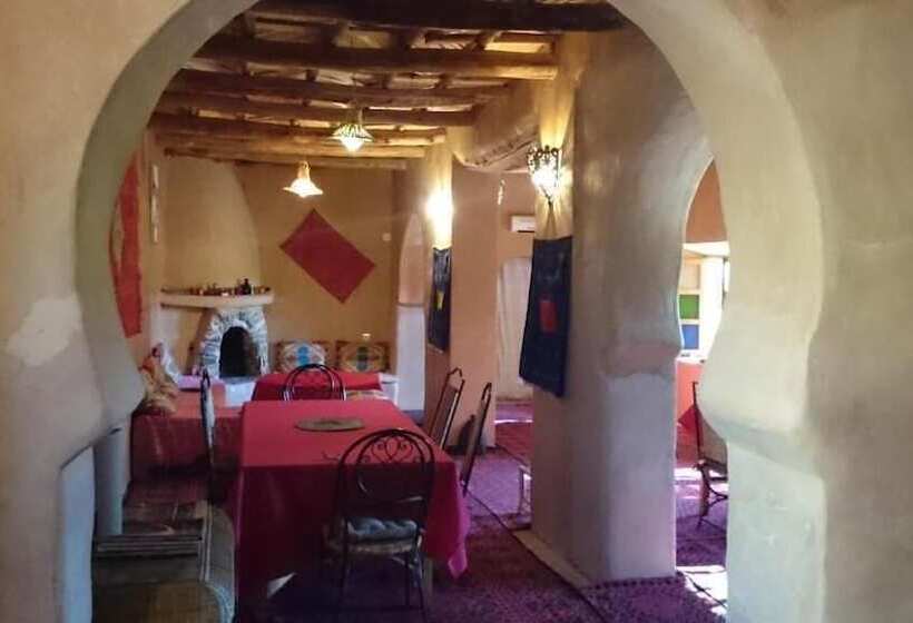 تختخواب و صبحانه Auberge Bassou