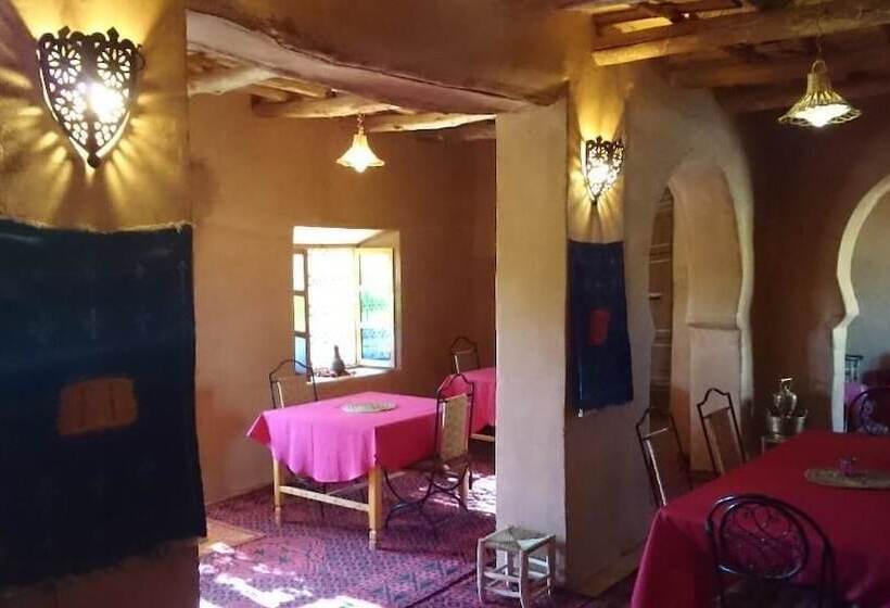 تختخواب و صبحانه Auberge Bassou