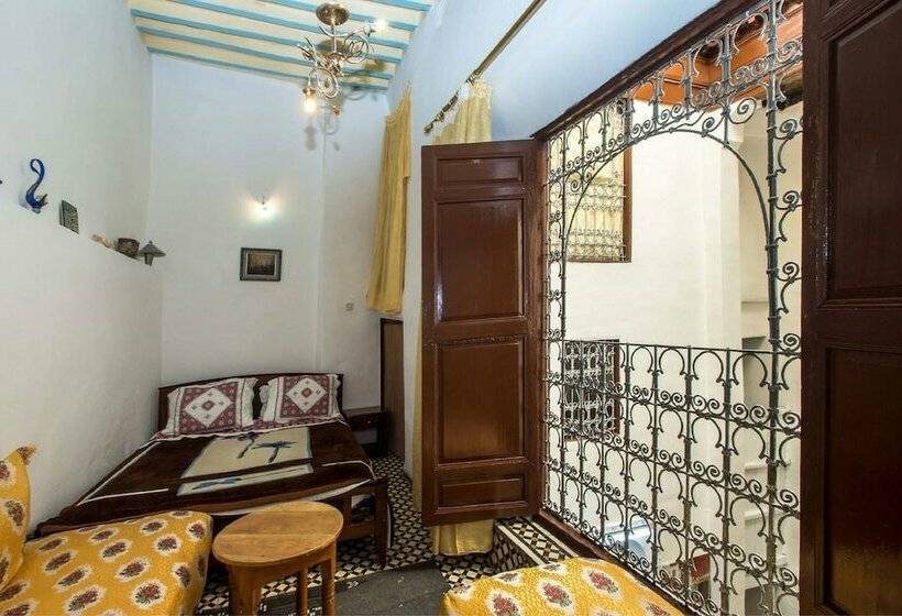 تختخواب و صبحانه Riad Family Samnoun