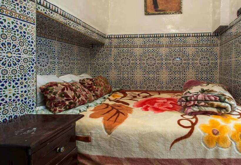 تختخواب و صبحانه Riad Family Samnoun