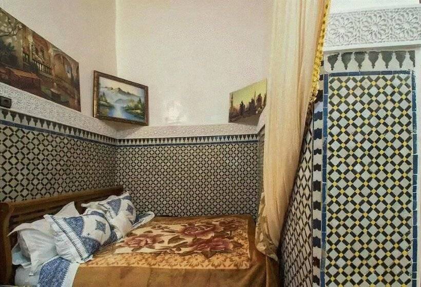 تختخواب و صبحانه Riad Family Samnoun