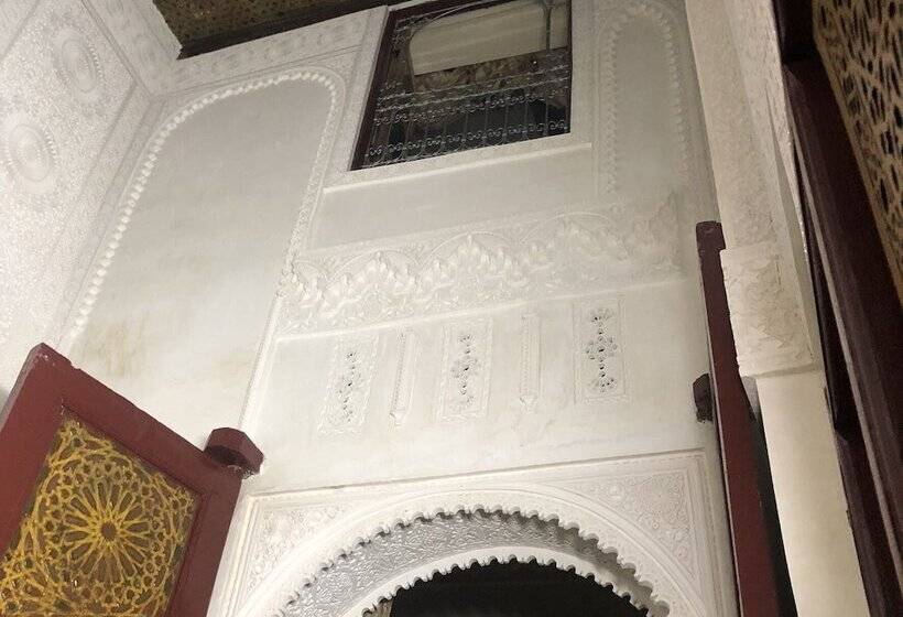 تختخواب و صبحانه Riad Family Samnoun