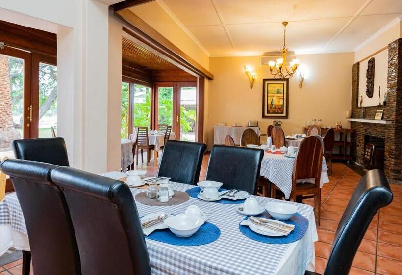 住宿加早餐  Riverbank Lodge