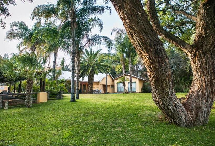 住宿加早餐  Riverbank Lodge