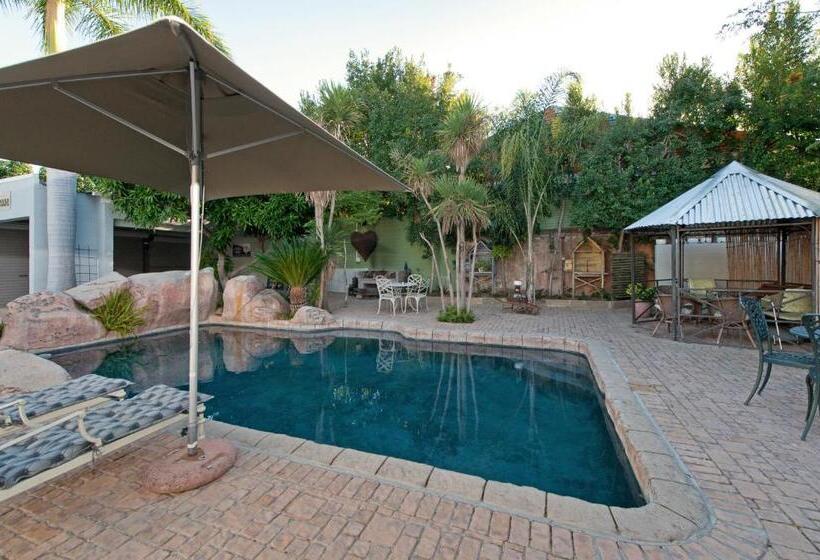 مبيت وإفطار Skinkikofi Guest House