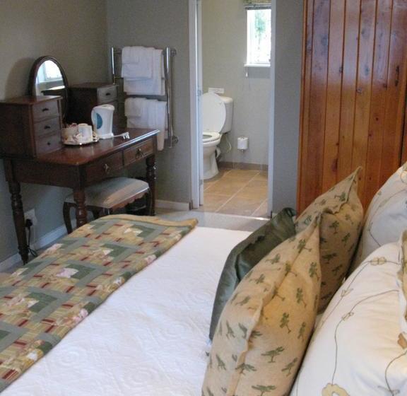مبيت وإفطار Sneezewood Farm Bed&breakfast And Self Catering Cottage