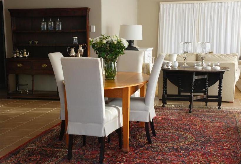 مبيت وإفطار Sneezewood Farm Bed&breakfast And Self Catering Cottage