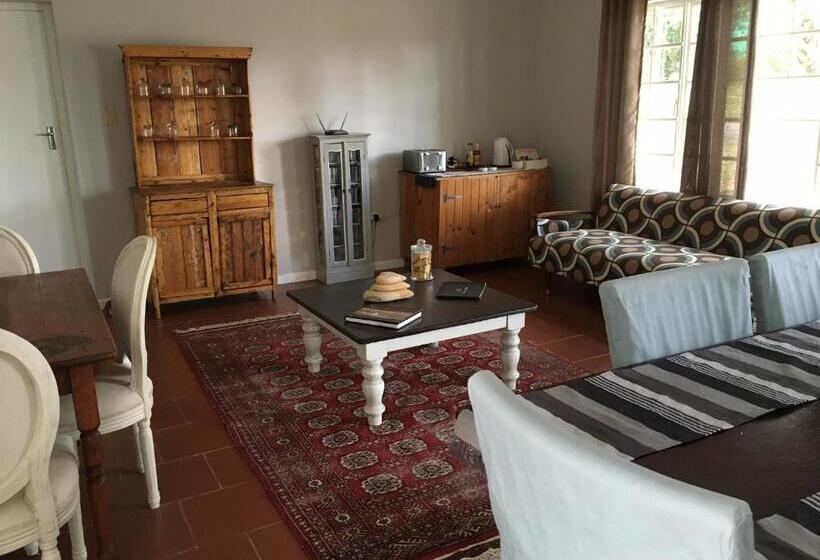 مبيت وإفطار The Garden Shed Guest House