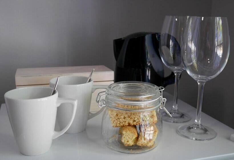 مبيت وإفطار The Garden Shed Guest House