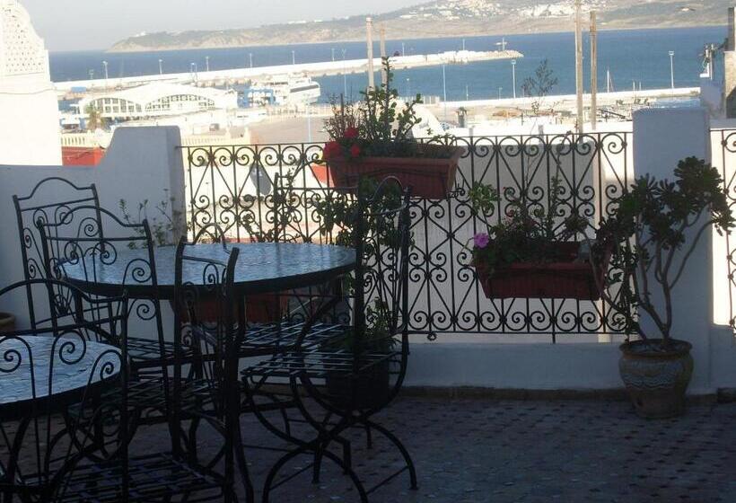 تختخواب و صبحانه The Medina Hostel