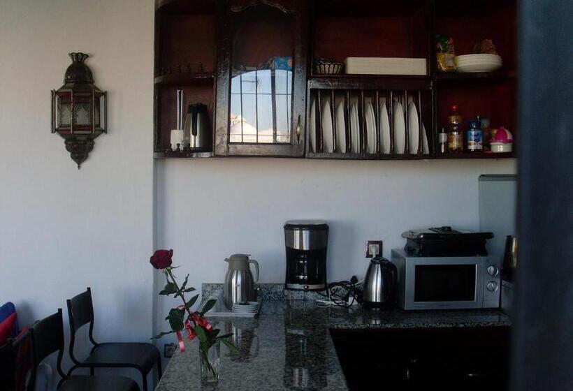 تختخواب و صبحانه The Medina Hostel