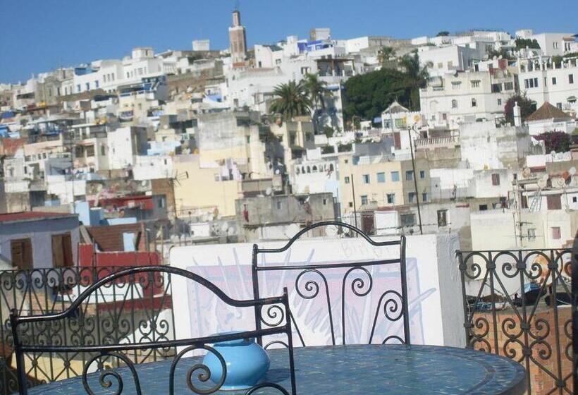 تختخواب و صبحانه The Medina Hostel