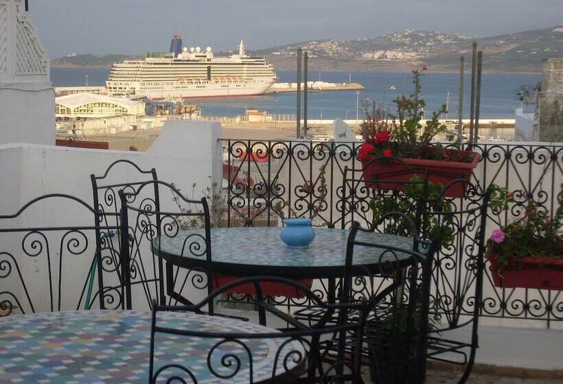 تختخواب و صبحانه The Medina Hostel