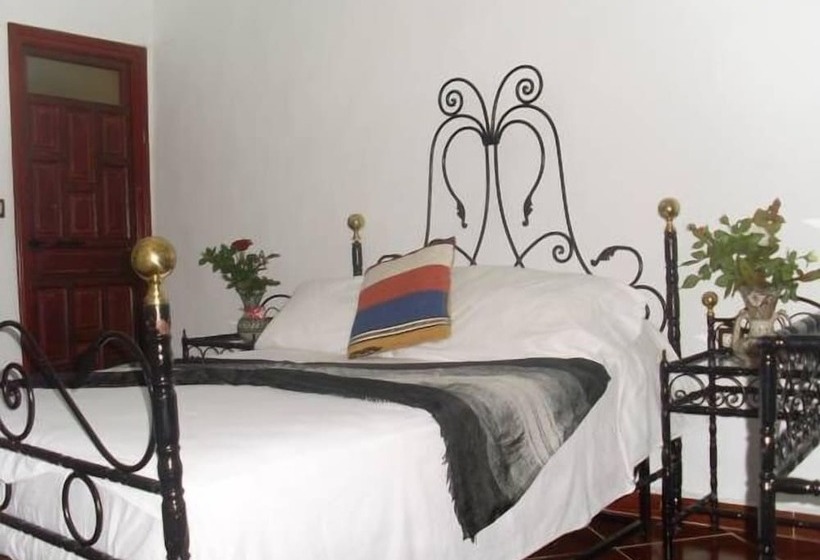 تختخواب و صبحانه The Medina Hostel