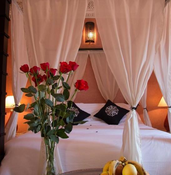 تختخواب و صبحانه Tigmi Nomade