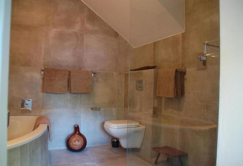 مبيت وإفطار Villa Helderberg