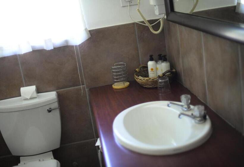 Отель Avant Garde Lodge