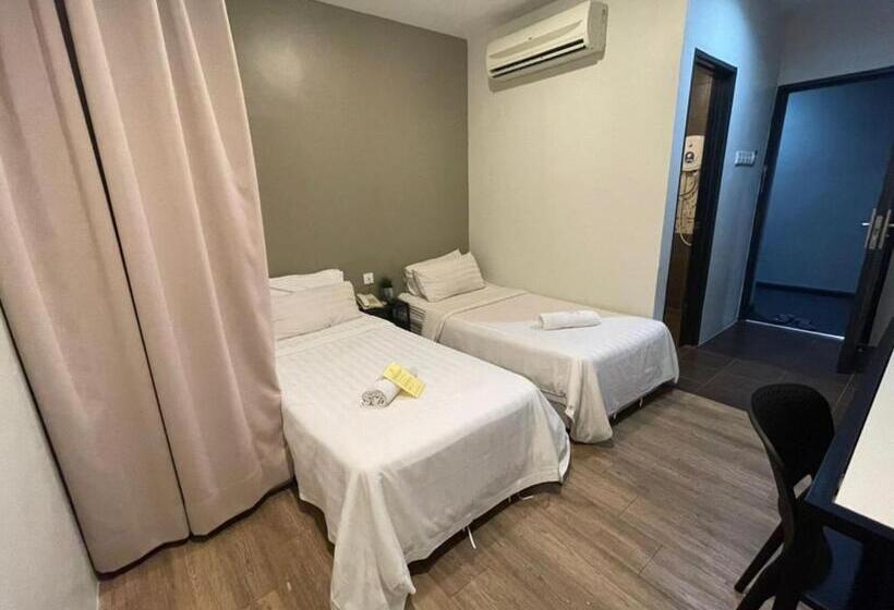 Chariton Hotel Butterworth