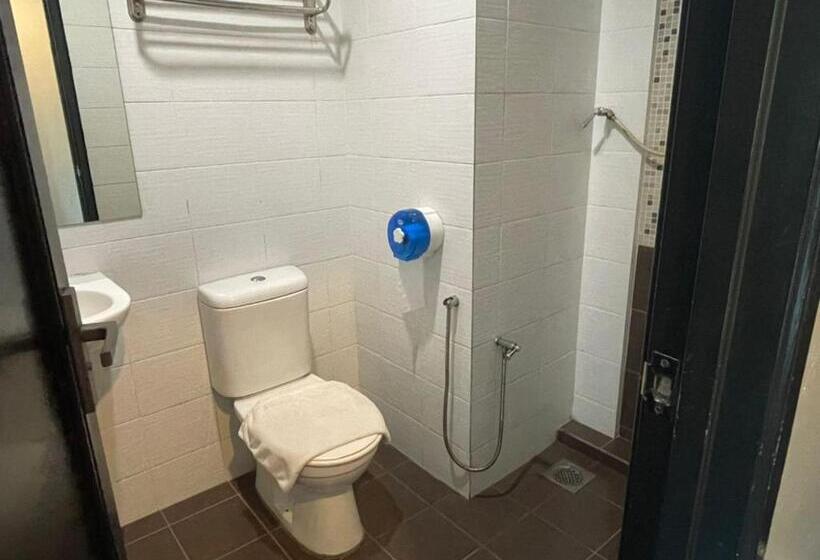 Chariton Hotel Butterworth