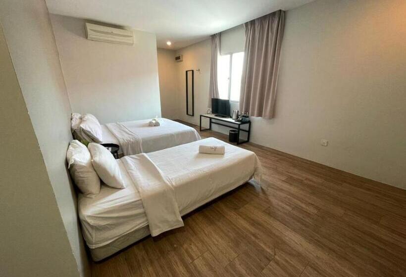 Chariton Hotel Butterworth