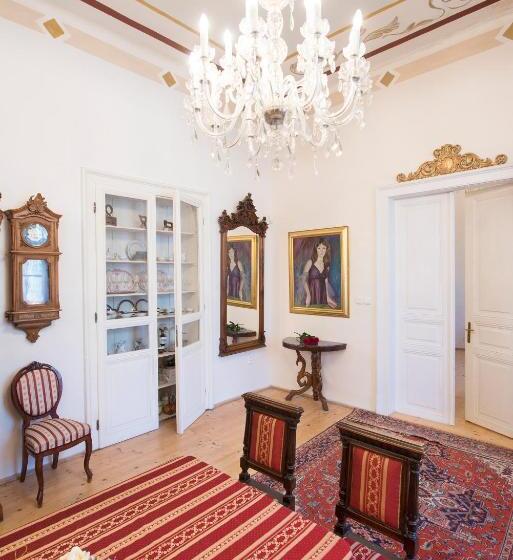 בית מלון כפרי Chateau Grandcastle