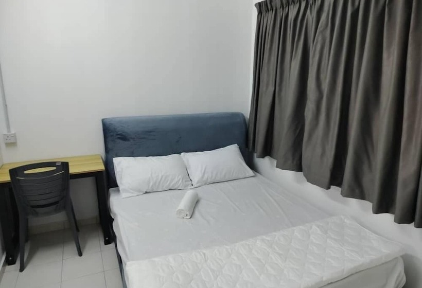 Cmn Hotel & Homestay