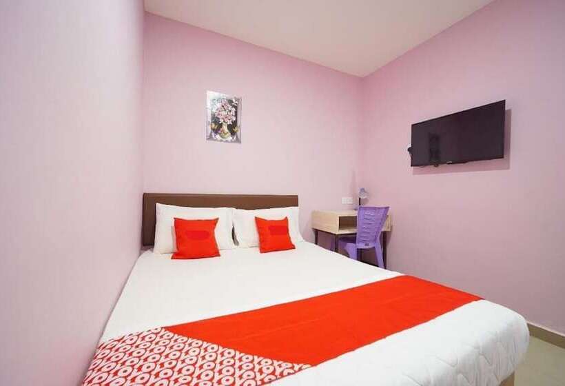 Cmn Hotel & Homestay