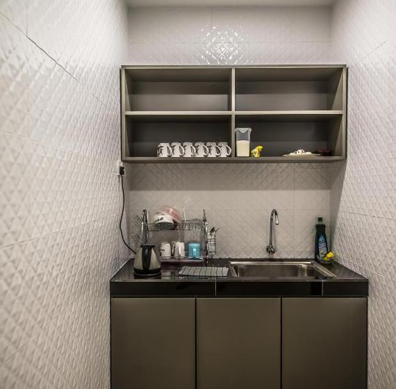 Crystal Garden Hotel   Seri Kembangan