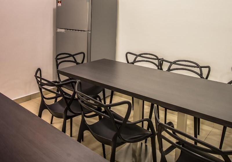 Crystal Garden Hotel   Seri Kembangan