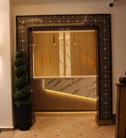 هتل Hôtel Des Lilas