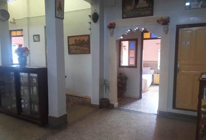 هتل Hôtel Des Touristes