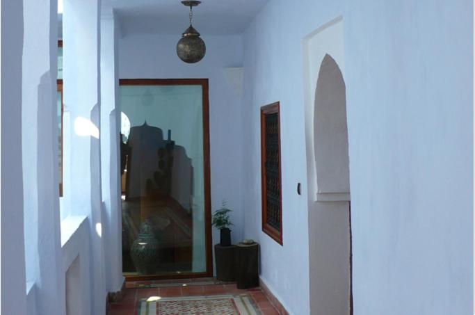 هتل Hôtel Ras El Maa