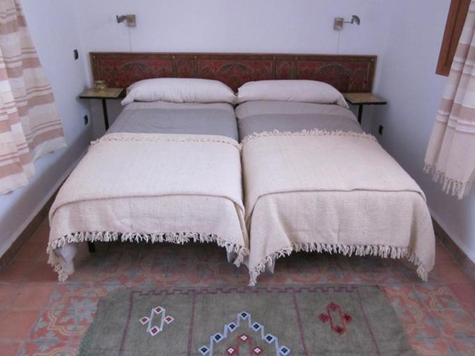 هتل Hôtel Ras El Maa