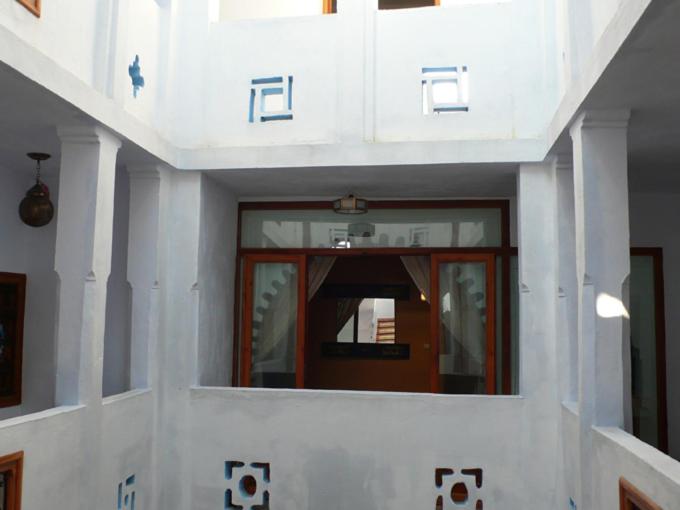 هتل Hôtel Ras El Maa