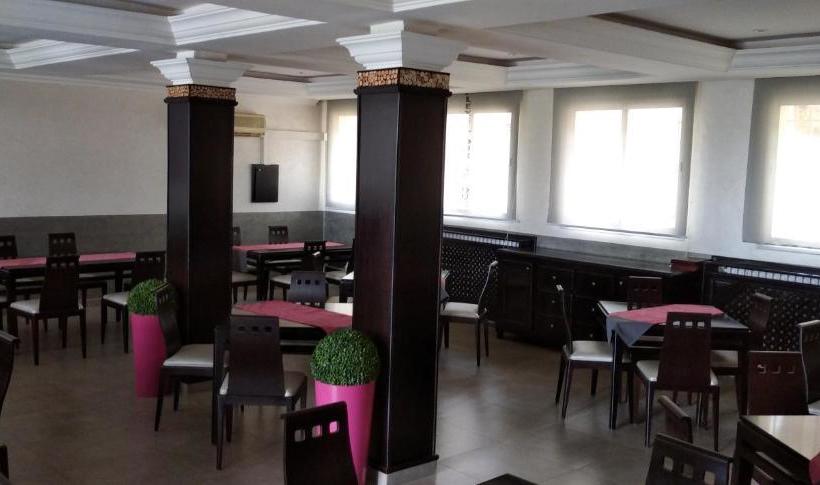 هتل Hôtel Relais Ras El Maa