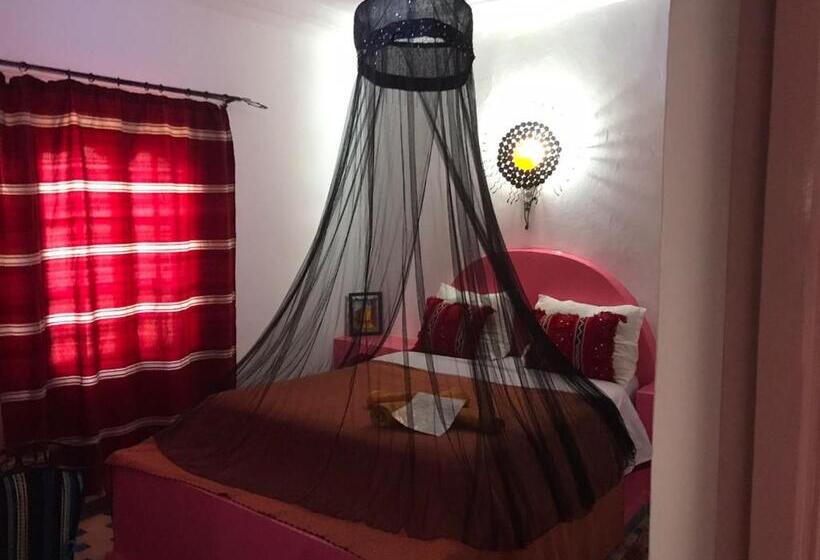 בית מלון כפרי Hôtel Riad Gnaoua