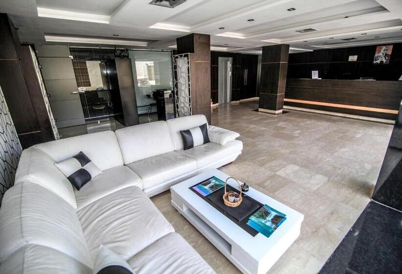 هتل Jedda Douhi El Ouassini