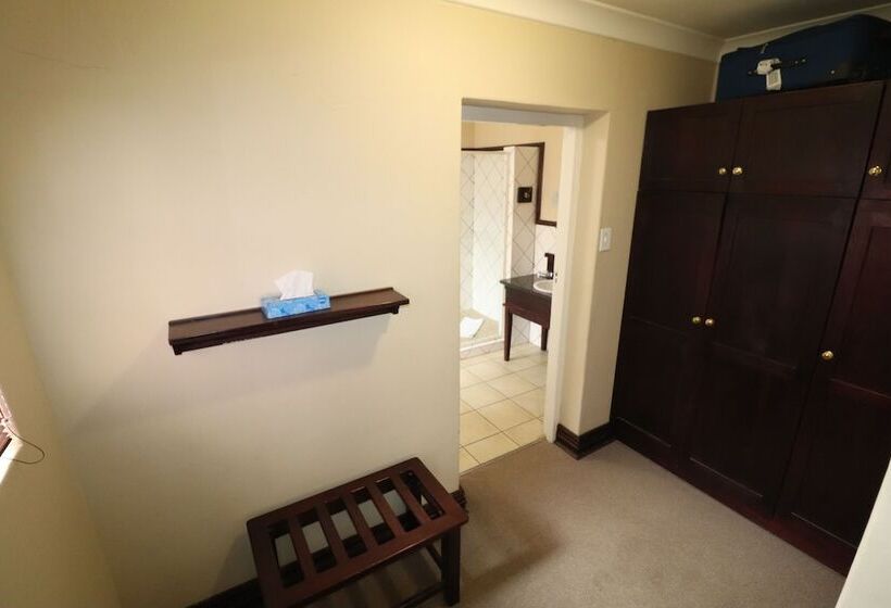 ホテル Kimberley Club Guesthouse