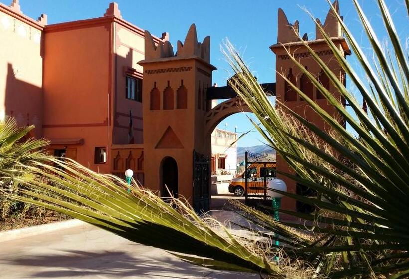 هتل Mandar Saghrou Tazakhte