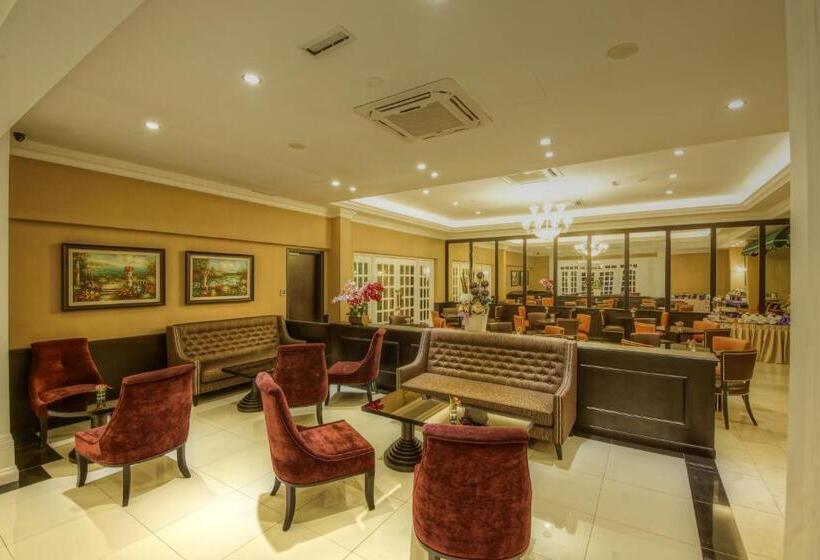 בית מלון כפרי Merdeka