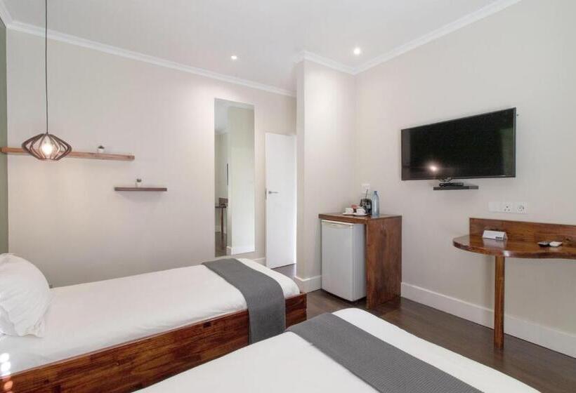 هتل Mypond Stenden