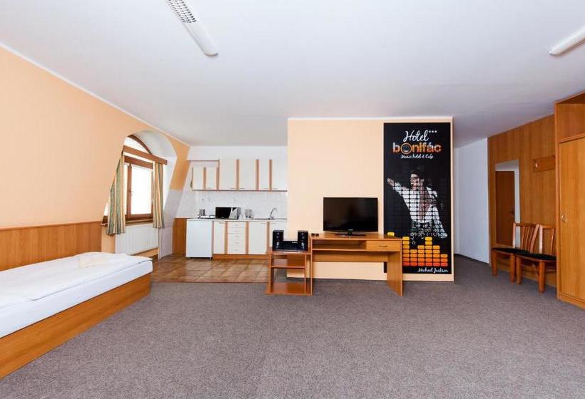 酒店 Penzion Atlas