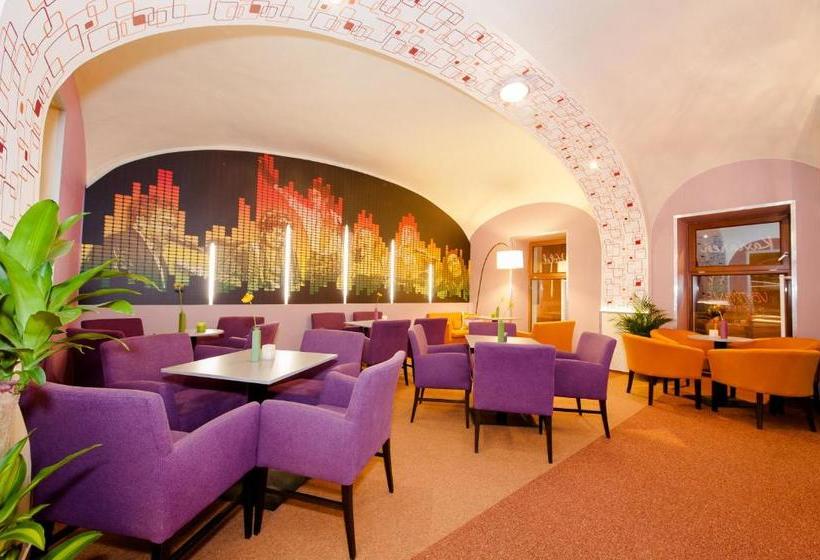 酒店 Penzion Atlas