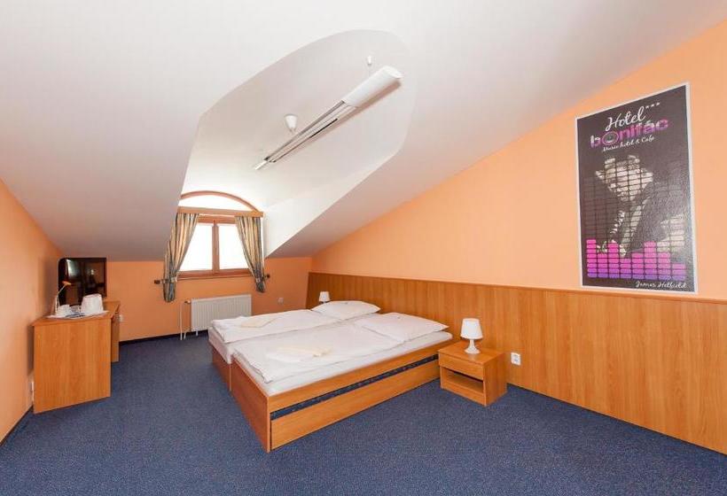 酒店 Penzion Atlas