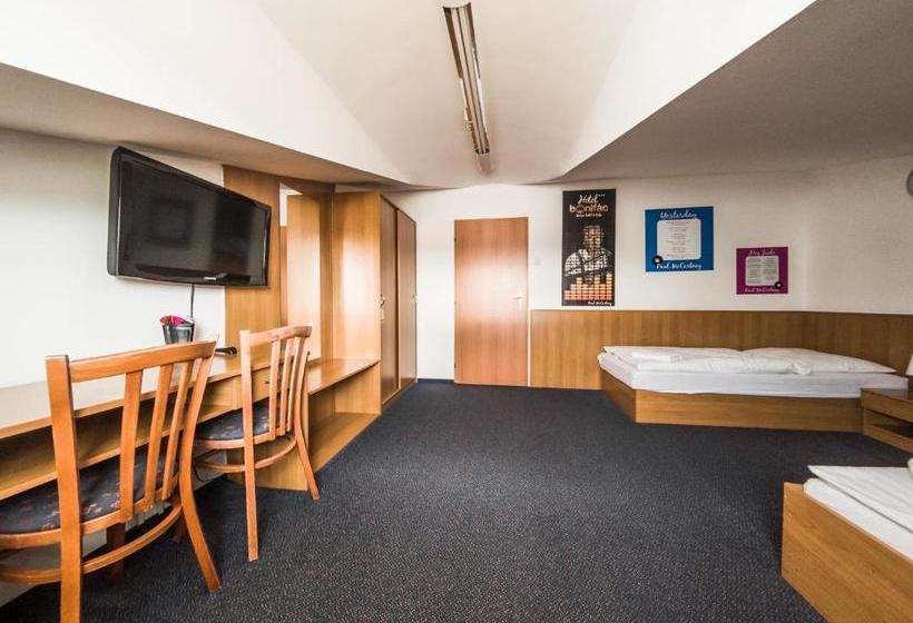 酒店 Penzion Atlas