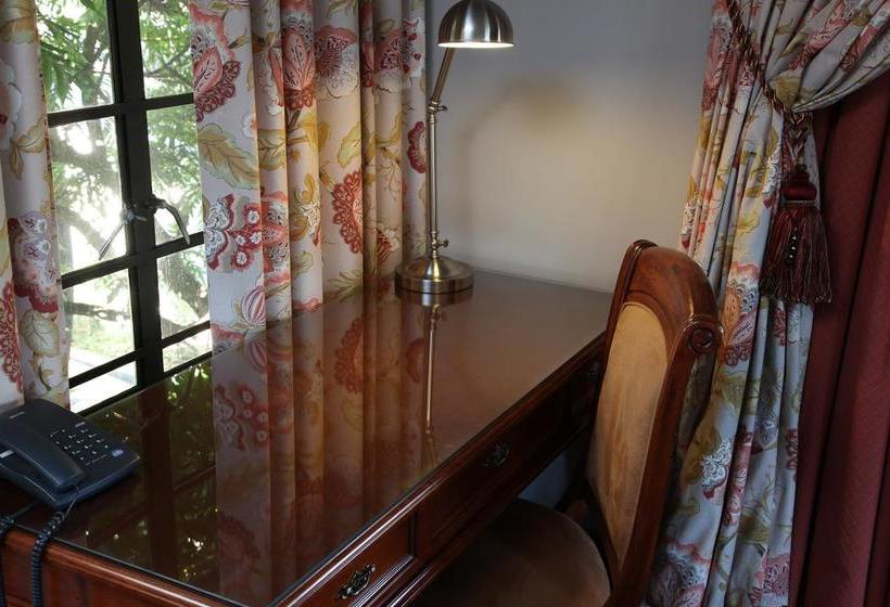 ホテル Village Ridge Boutique