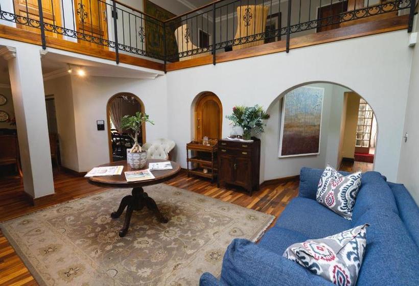 ホテル Village Ridge Boutique