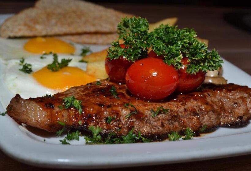 בית מלון כפרי Travel Lodge